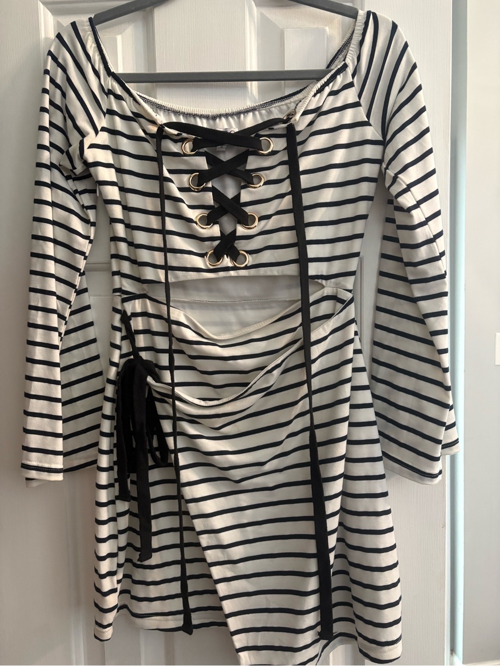 Sabo Skirt Black & White Striped Long Sleeve Lace-Up Dress